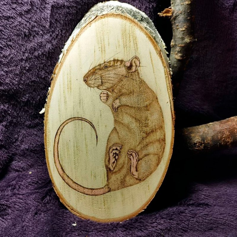 Woodburning sleeping rat - 墙贴/壁贴 - 木头 咖啡色