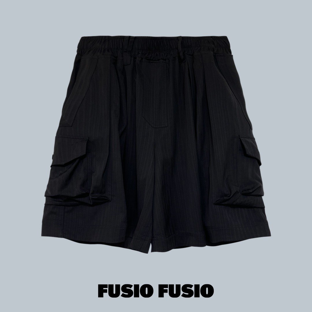 FUSIOFUSIO双口袋宽短裤黑色铁皮 - 男士短裤 - 棉．麻 黑色
