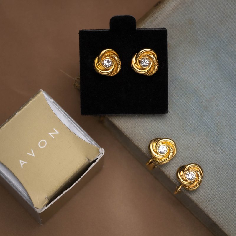 美国 Avon 品牌古董 简约绳纹扭结镶莱茵石 金色小耳针耳夹 耳环 - 耳环/耳夹 - 其他金属 金色