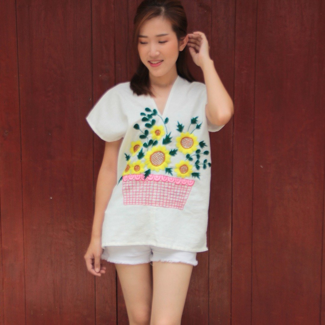 Custom Order | No.STB0059 Karen shirt Soft cotton fabric, hand embroidered, flower basket pattern - 女装上衣 - 绣线 白色