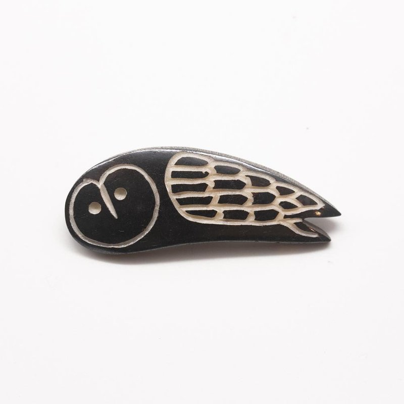 Buffalo Bone Brooch / Owl Black - 胸针 - 环保材料 