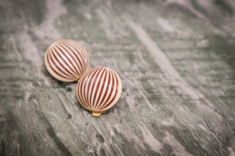 …｛橡子女孩::古董小物｝Circus Clown Balloon - 耳环/耳夹 - 其他材质 红色