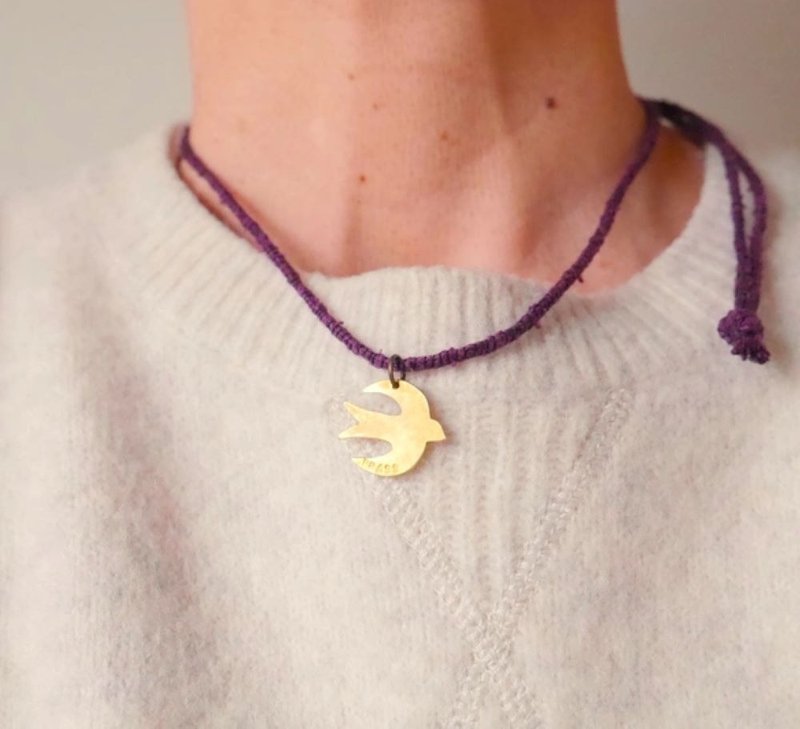 燕子丝绳吊坠，订制款，16 种绳色可选 - 项链 - 铜/黄铜 金色