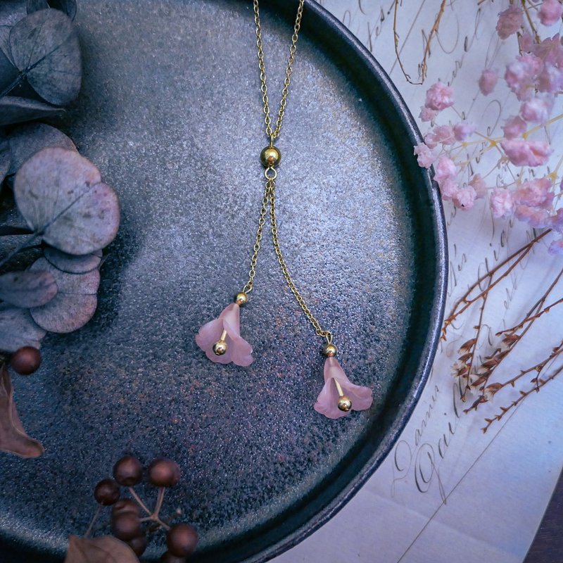 Avon 粉红海芋双花垂坠项链—美国古董首饰 Vintage Jewelry - 项链 - 其他金属 粉红色