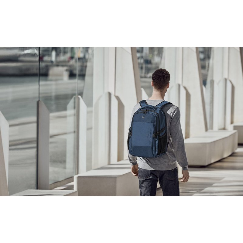 VICTORINOX瑞士维氏 VX SPORT EVO Daypack 16寸后背包 蓝 611412 - 后背包/双肩包 - 聚酯纤维 蓝色