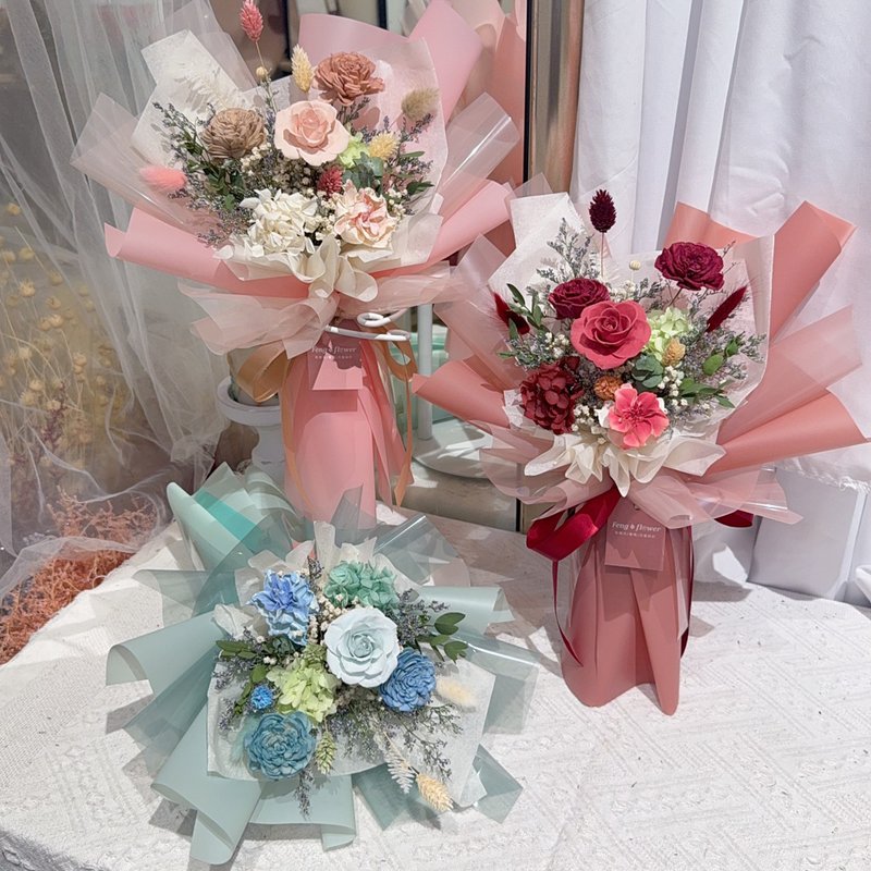 FengFlower 【永生玫瑰干燥花束(小)】干燥花/永生花/毕业花束 - 干燥花/捧花 - 植物．花 
