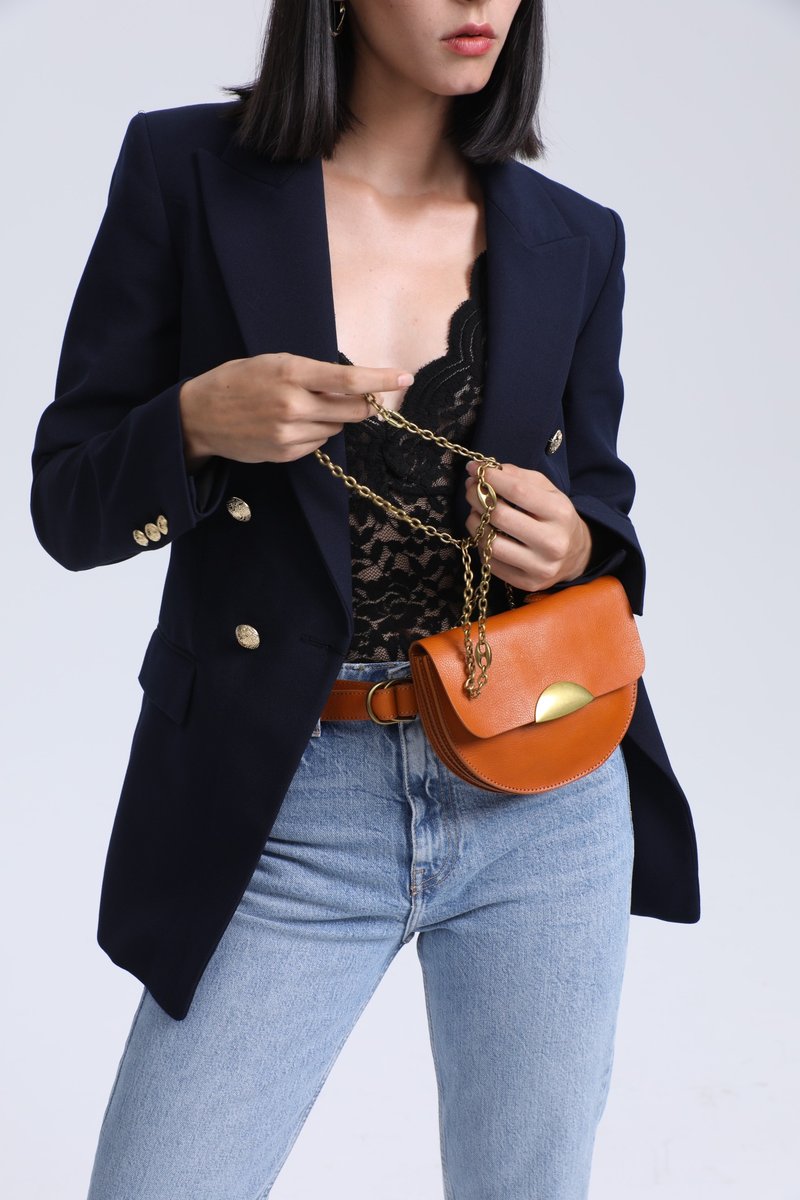 Italian Leather Faith Moon Bag Vintage Gold - 侧背包/斜挎包 - 真皮 咖啡色