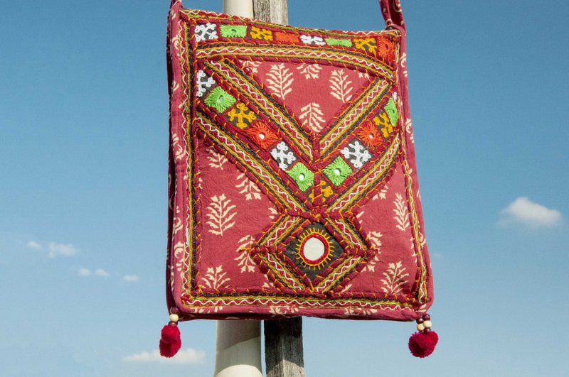 手工刺绣斜背包 民族风包 侧背包 肩背包 手工包 刺绣包-沙漠花朵 - 侧背包/斜挎包 - 棉．麻 多色