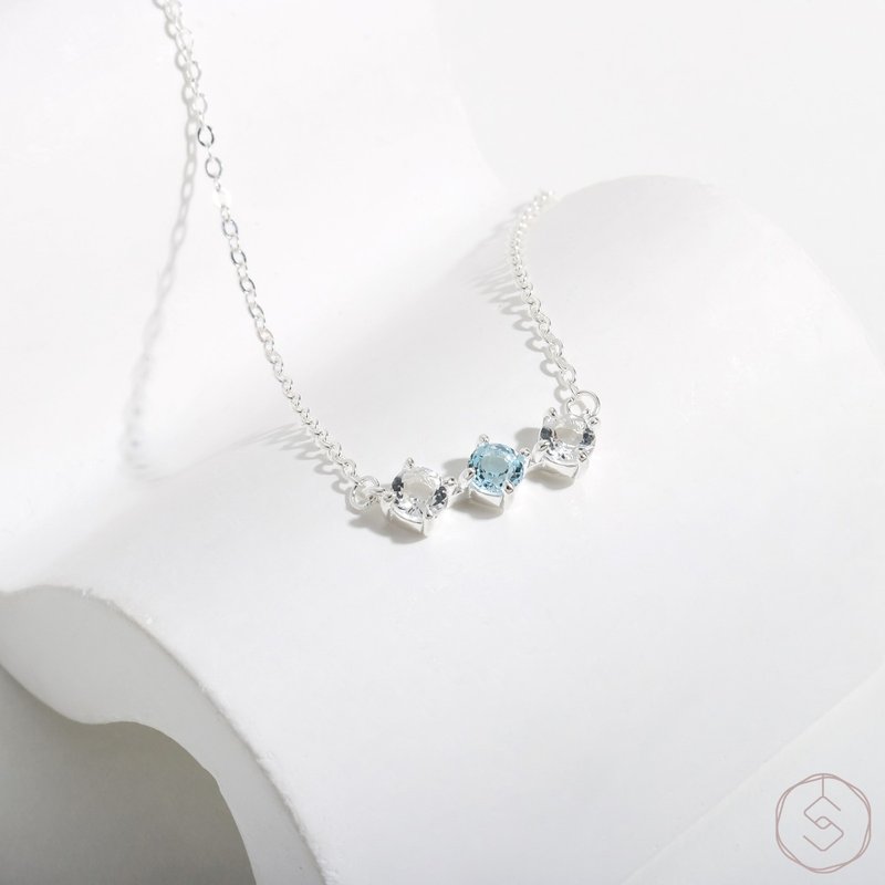 缪思MUSE | 托帕石 白水晶 S925纯银 | 双色三钻项链 - 项链 - 宝石 蓝色
