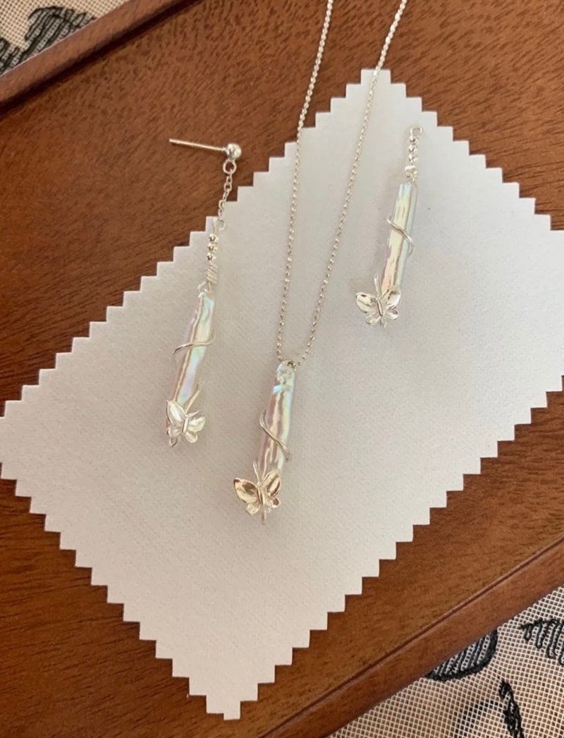 YuanPearl天然巴洛克极光珍珠银条吊坠或耳饰二选一 - 耳环/耳夹 - 珍珠 白色