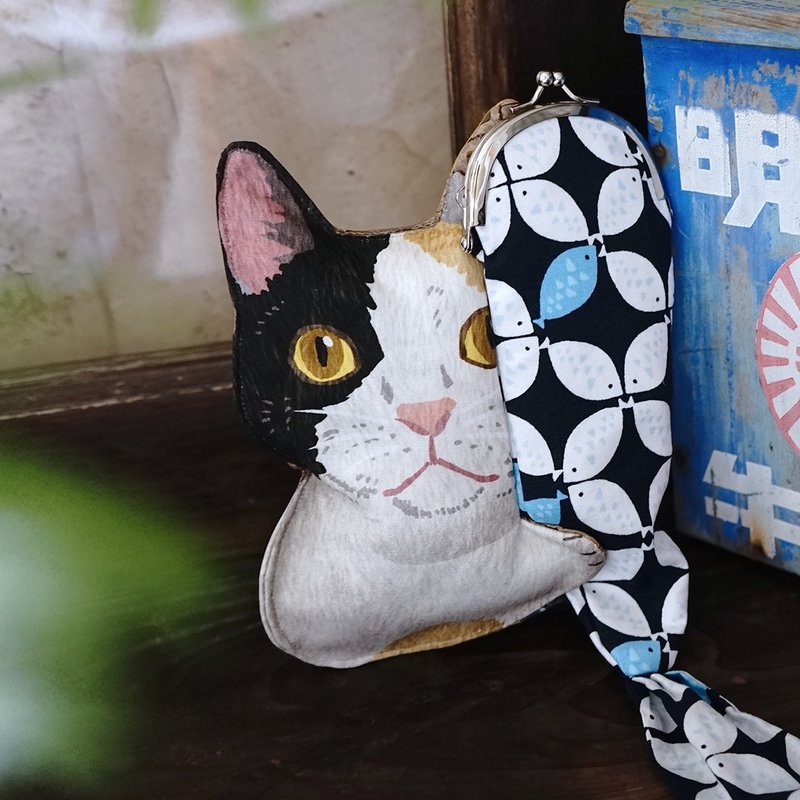 MoMoCats创意收纳口金包-猫咪抱七宝鱼/共四色 - 铅笔盒/笔袋 - 棉．麻 
