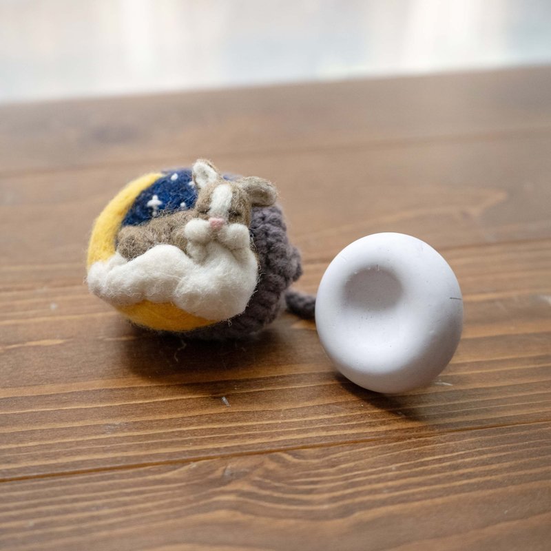 【好好生活】车用夹式扩香石-云端打盹的兔子 - 香薰/精油/线香 - 其他材质 黄色