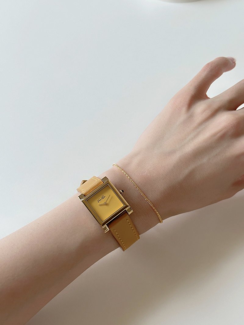 【Ven & Qu】Doris 金色黄色手表 – 22×29 mm 不锈钢表壳 - 女表 - 不锈钢 黄色