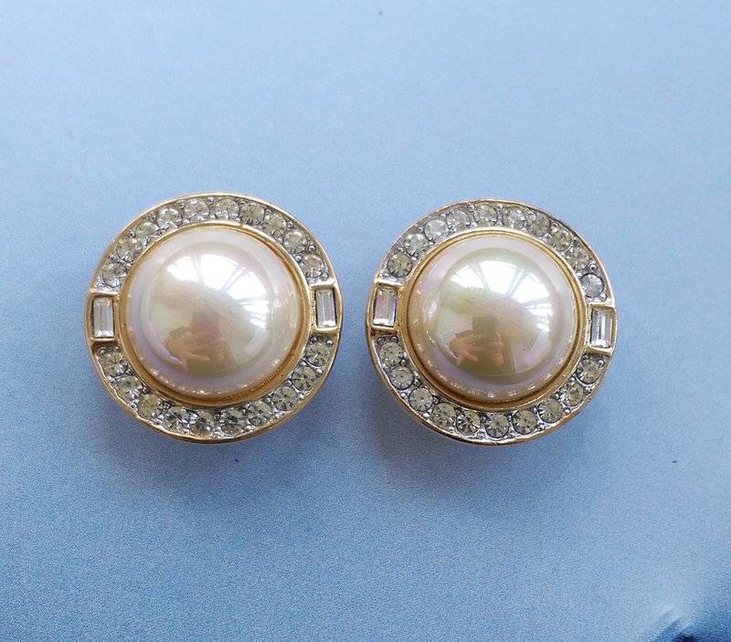Vintage Jewelry 西洋古董饰品 优雅 都会 仿珠钻 夹式耳环 - 耳环/耳夹 - 其他金属 金色