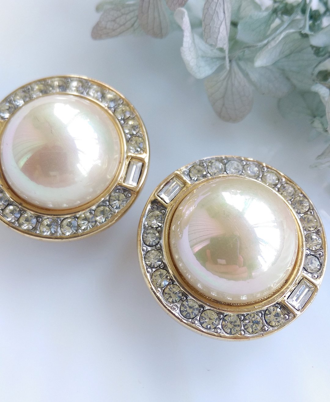 Vintage Jewelry 西洋古董饰品 优雅 都会 仿珠钻 夹式耳环 - 耳环/耳夹 - 其他金属 金色