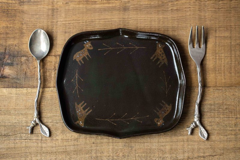 台湾原生动物点心盘 深绿 - 盘子/餐盘/盘架 - 陶 绿色