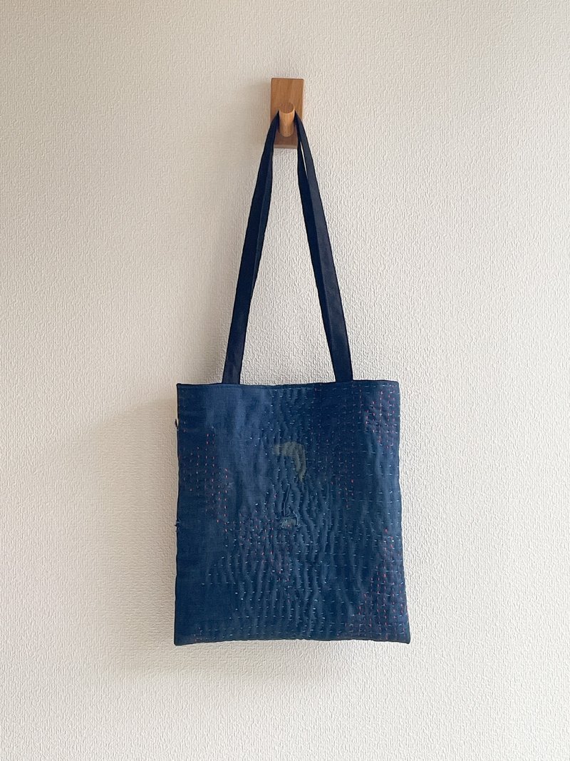 日本制造 蓝染线 刺子 蓝染古布使用 Japanblue sashiko 托特包 棉质托特包 内衬亚麻 - 手提包/手提袋 - 棉．麻 蓝色