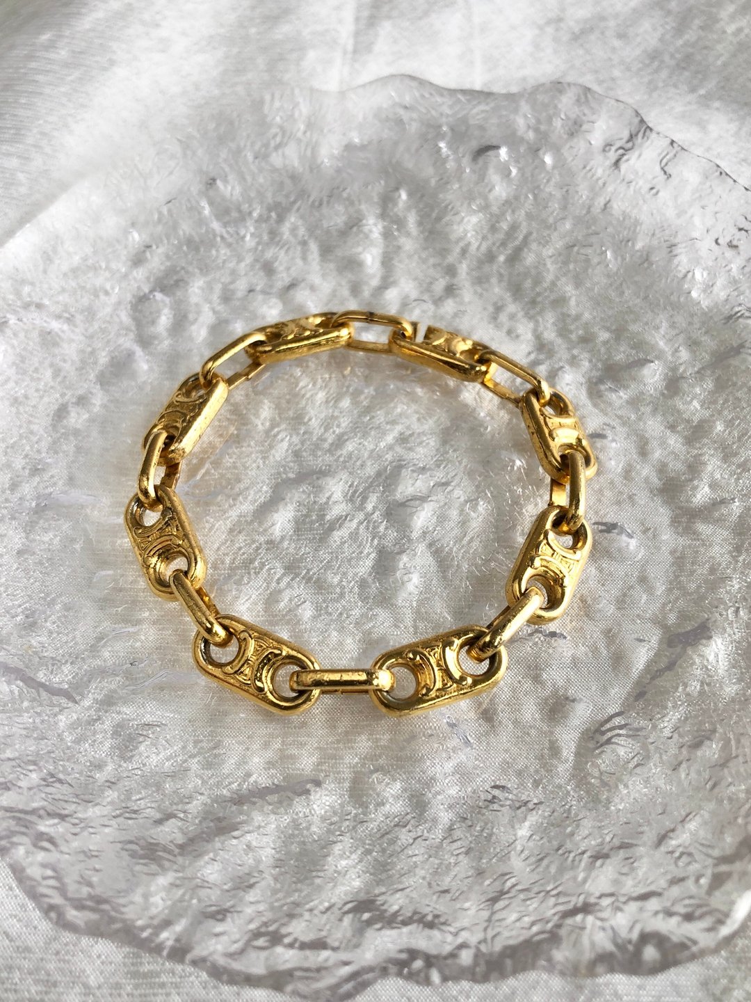 【 日本直送 名牌中古包 】CELINE 赛琳 手链 金色 徽饰 vintage 古着 old nw8zjk - 手链/手环 - 其他材质 金色