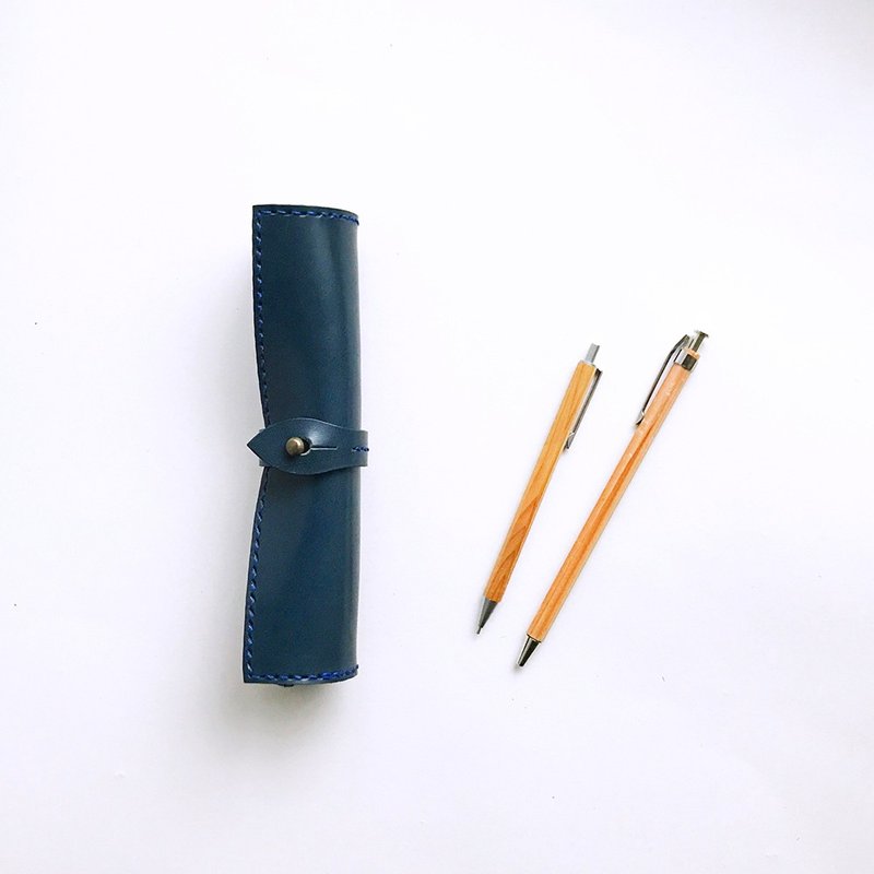 Scroll pen case indigo - 铅笔盒/笔袋 - 真皮 蓝色