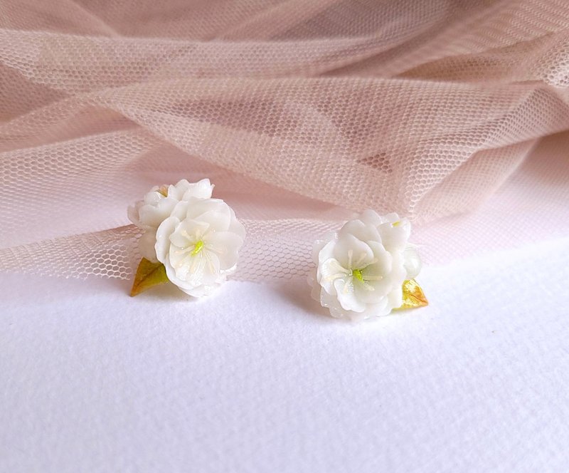 樱花女神花嫁 14K包金耳环/耳夹(玫瑰金色) - 耳环/耳夹 - 粘土 白色