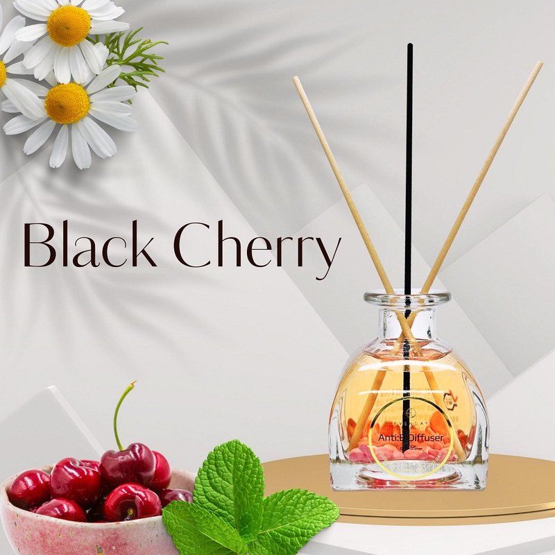 【韩国EVENDAY】Anti:B 疗愈香氛精油扩香组 - 奔放黑樱桃 - 香薰/精油/线香 - 玻璃 粉红色