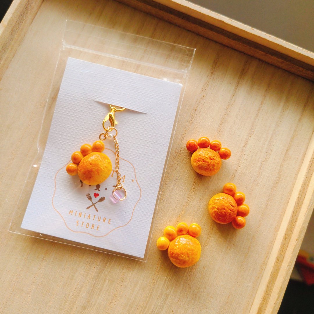 minita* 迷你肉球面包 猫掌面包 高仿真 别针 吊饰 疗愈小物 袖珍 - 吊饰 - 树脂 橘色