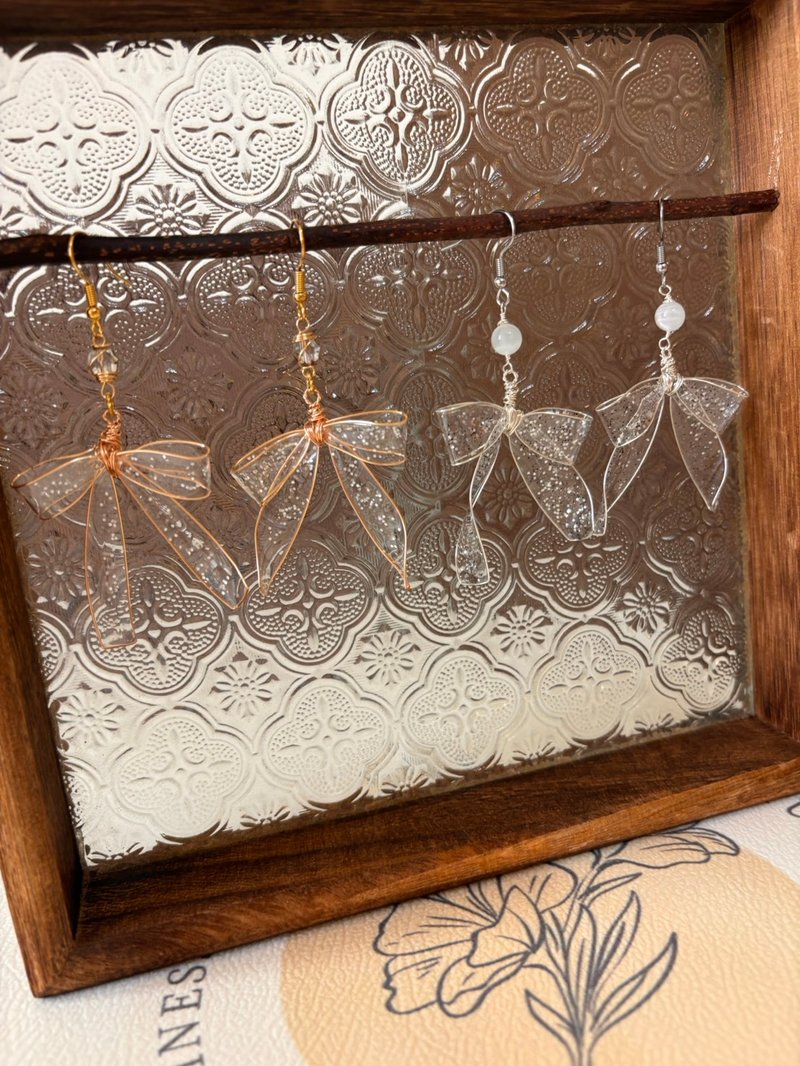 【闪耀光芒蝴蝶】水晶花x水晶耳环 - 耳环/耳夹 - 其他材质 多色