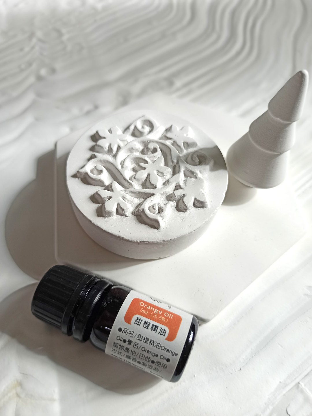 【福袋】文创商品/圣诞团花扩香石组合 - 交换礼物 圣诞礼物 疗愈 - 香薰/精油/线香 - 其他材质 白色