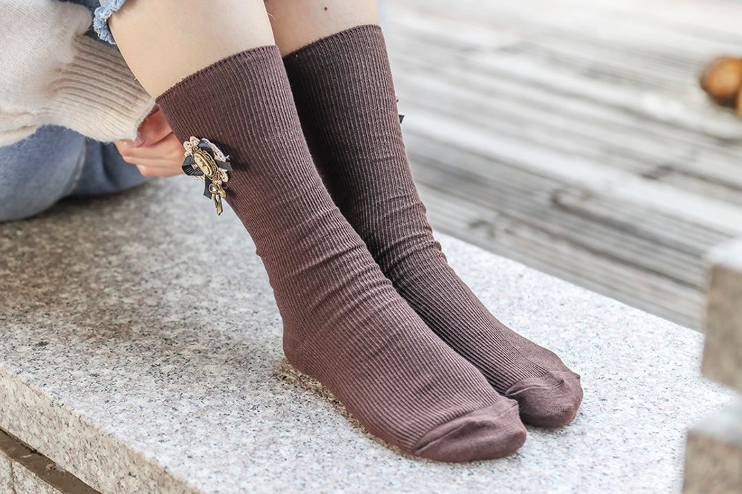 Unni巴洛克推推袜 棉袜 袜子 鞋履袜品 socks 中筒袜 保暖 冬天袜 - 袜子 - 棉 黄色