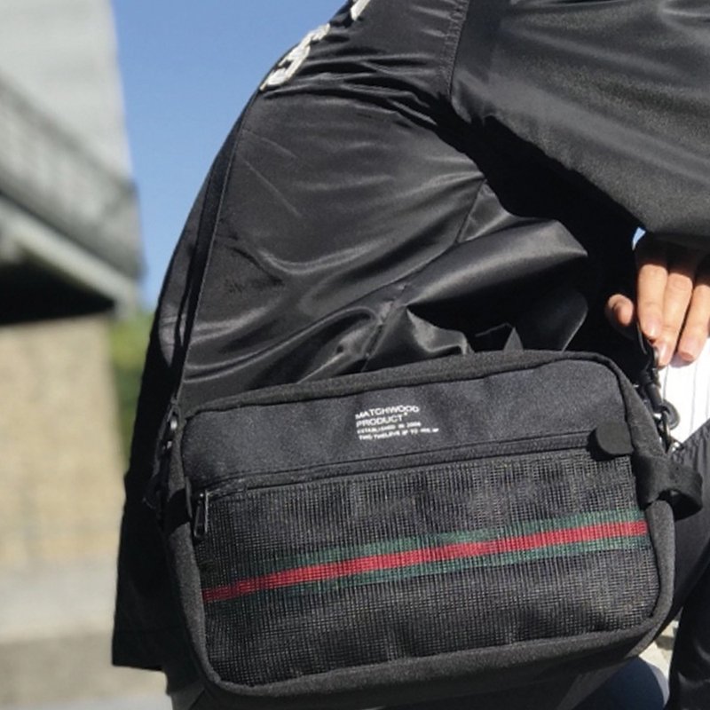 经典随身小包 Matchwood Summit 防水机能随身小包 黑红款 - 侧背包/斜挎包 - 防水材质 黑色