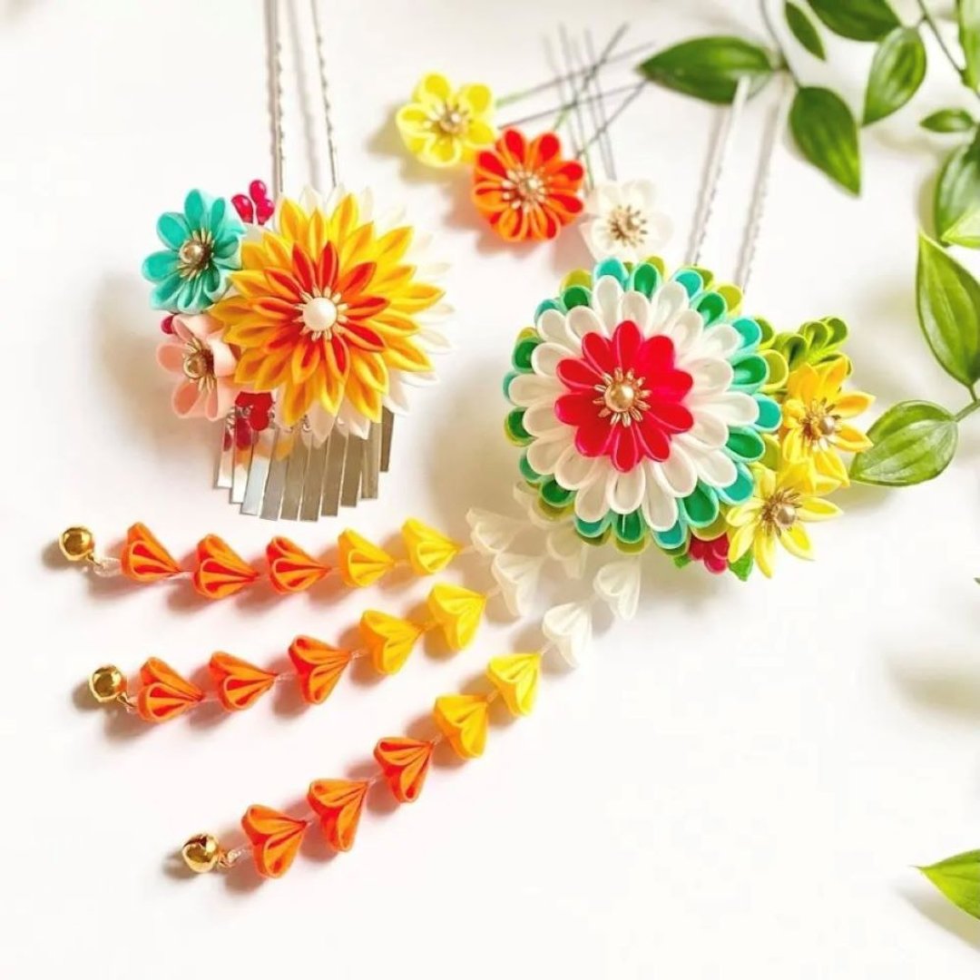 Tsumami-zaiku hair ornament Recommended for green kimono Kanzashi Japanese style - 发饰 - 丝．绢 橘色
