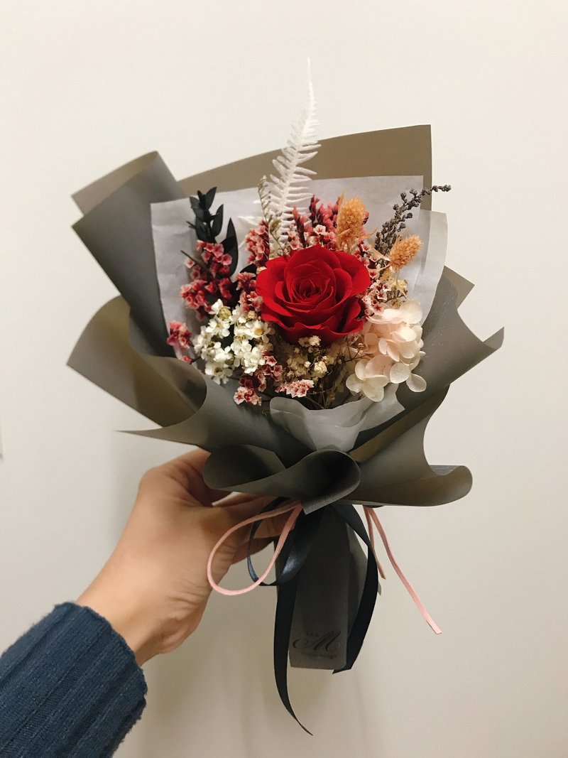 Miss。花谜 【唯一】永生玫瑰花束 - 干燥花/捧花 - 植物．花 红色