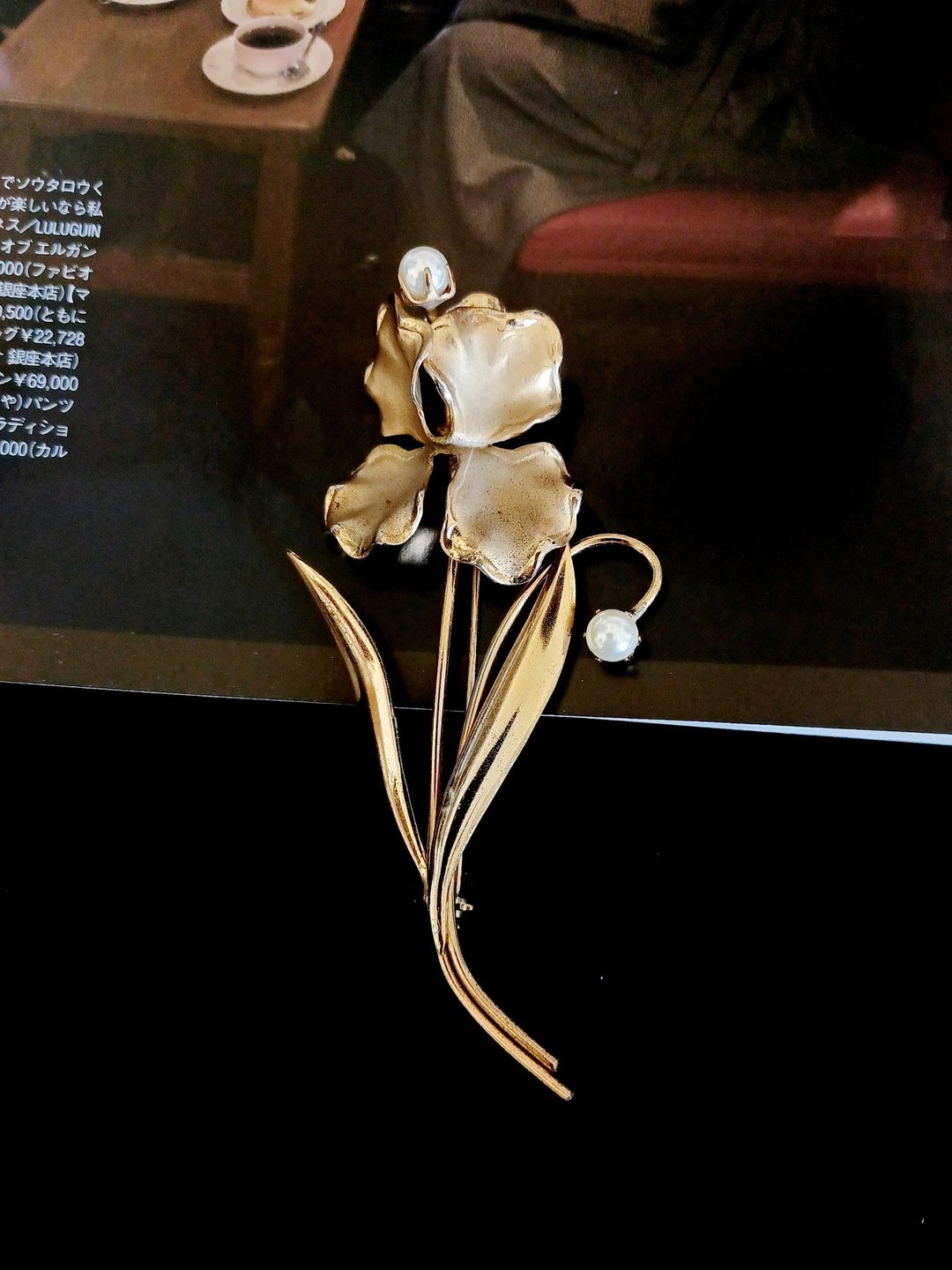 vintage jewelry  古典金色珍珠鸢尾花 别针 胸针 - 胸针 - 其他金属 