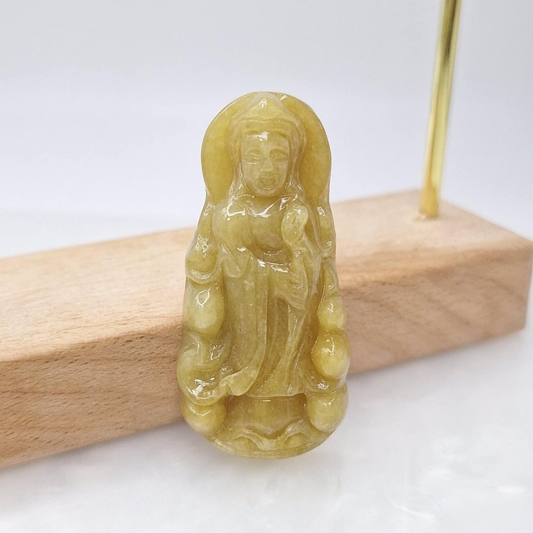 浓郁天然加温黄翡站姿观音吊坠 |天然缅甸玉A货翡翠 - 项链 - 玉石 