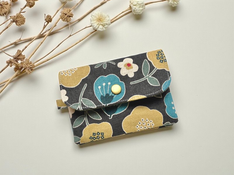 手作三层零钱包。草莓花。黑 - 零钱包 - 棉．麻 黑色