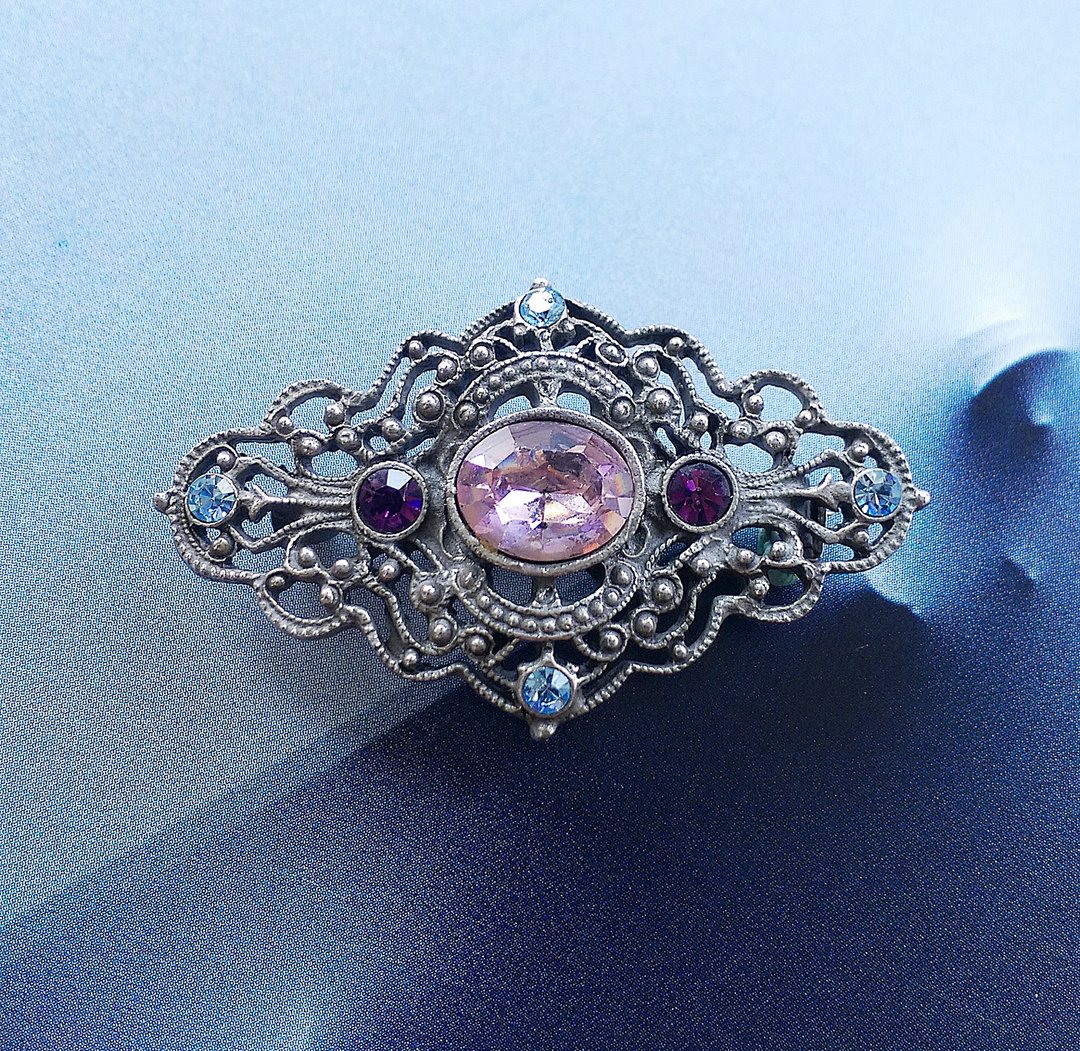 Vintage Jewelry 西洋古董饰品 1928 浪漫篓空 小巧  别针 - 徽章/别针 - 其他金属 金色