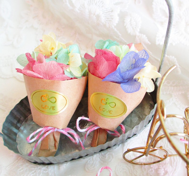 ❤【紫阳之恋─掌心迷你花束】❤(每一束以透明袋单独包装) 不凋花 不凋绣球 干燥花 婚礼小物 二进小礼 婚礼布置 生日礼物 探房礼 外拍 婚摄 乡村风 - 植栽/盆栽 - 植物．花 