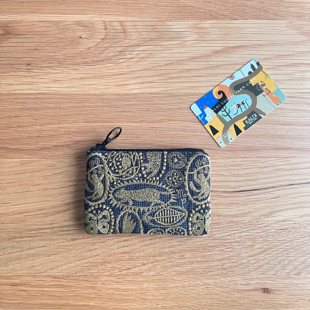 已售罄 - 此商品为 mina perhonen 限量联名款，不再补货：jungle relief 迷你收纳包、零钱包、卡片夹 - 零钱包 - 棉 咖啡色