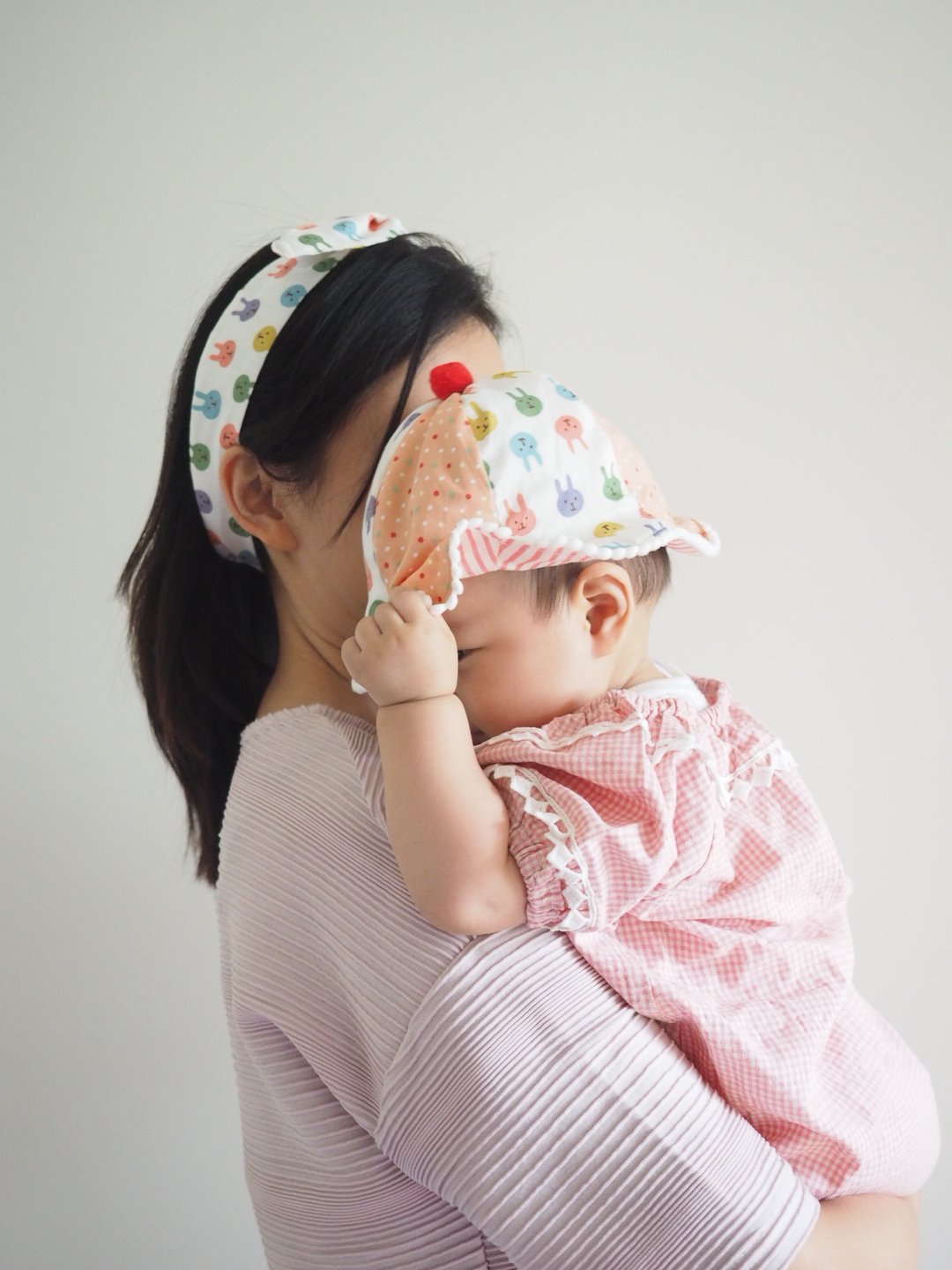 手作小兔彩色波点布制双面防晒帽子及成人兔耳铜线发带礼物套装 - 满月礼盒 - 棉 橘色