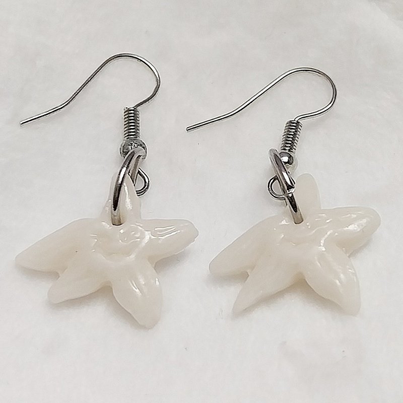 耳环，海星耳环，白，手工制作 - 耳环/耳夹 - 粘土 白色