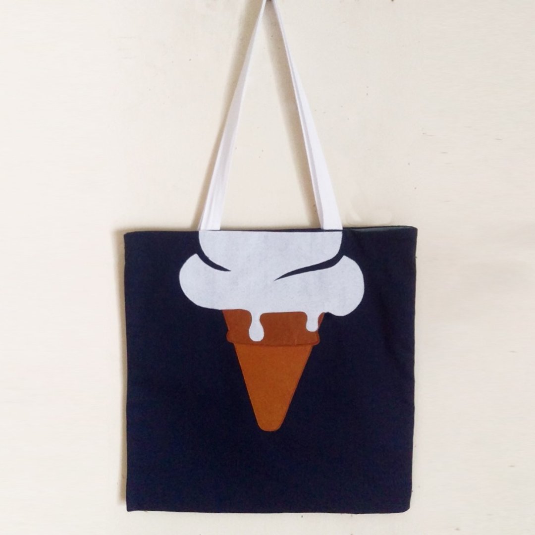 云尼拿味, 软雪糕造型帆布袋, 全人手制帆布袋Tote Bag - 手提包/手提袋 - 棉 白色