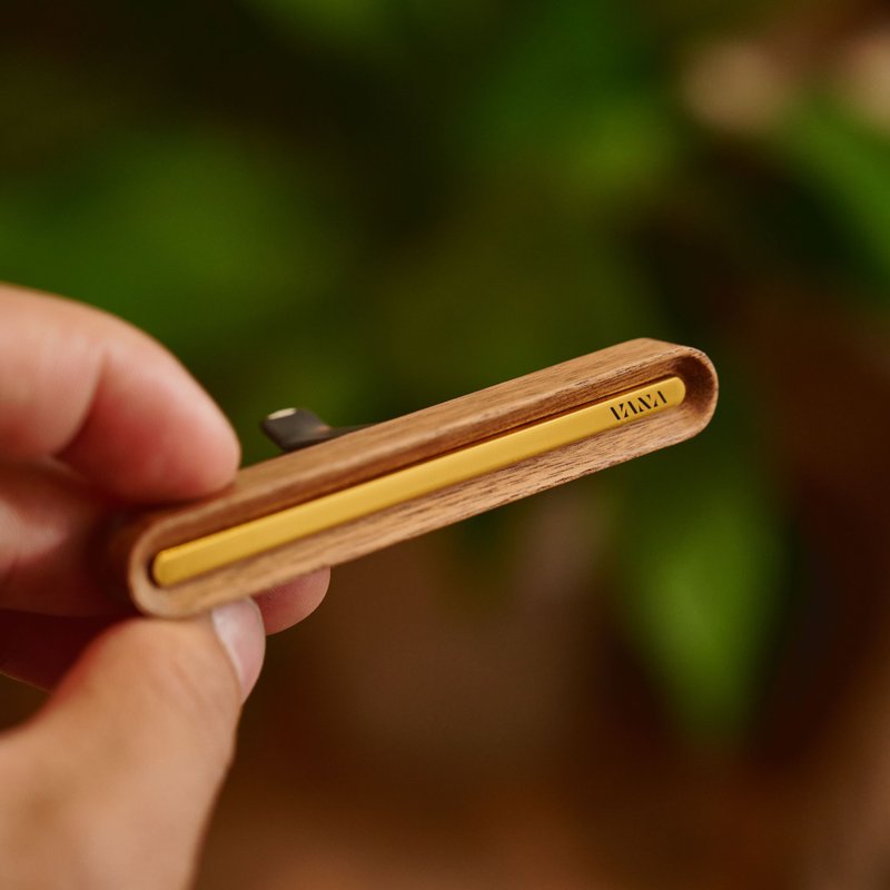 Friluftsliv No. 21 车用香氛夹-木框款 (加购香氛精油享优惠) - 香薰/精油/线香 - 木头 金色