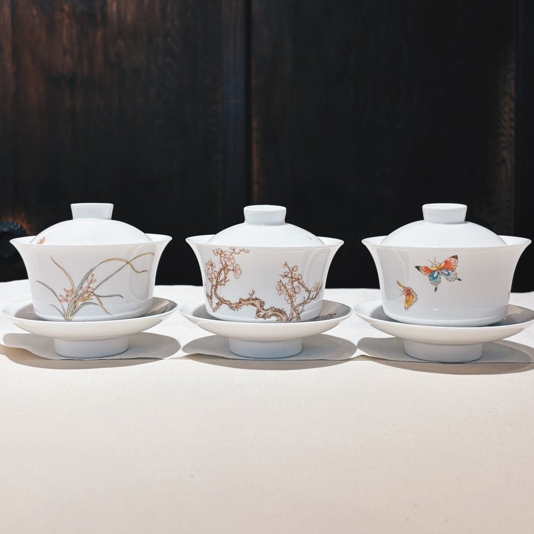 不言美器 釉中彩 川碗 盖杯 梅花 兰花 蝴蝶 - 茶具/茶杯 - 瓷 