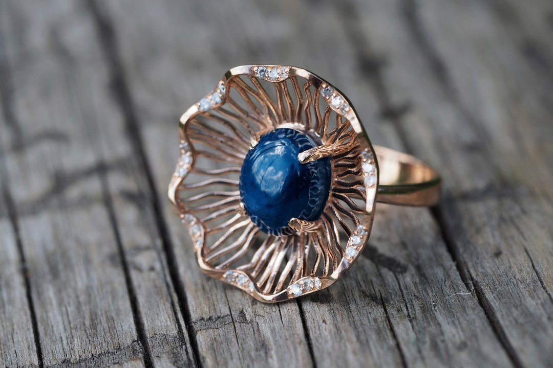 14k  gold ring with star sapphire and diamonds - 戒指 - 贵金属 金色