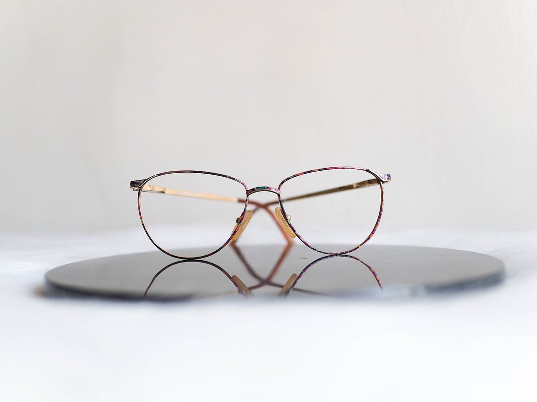 河水山 - 东京碎点彩片青春之时 金丝雕花镜椭圆框眼镜 / glasses - 眼镜/眼镜框 - 其他金属 多色