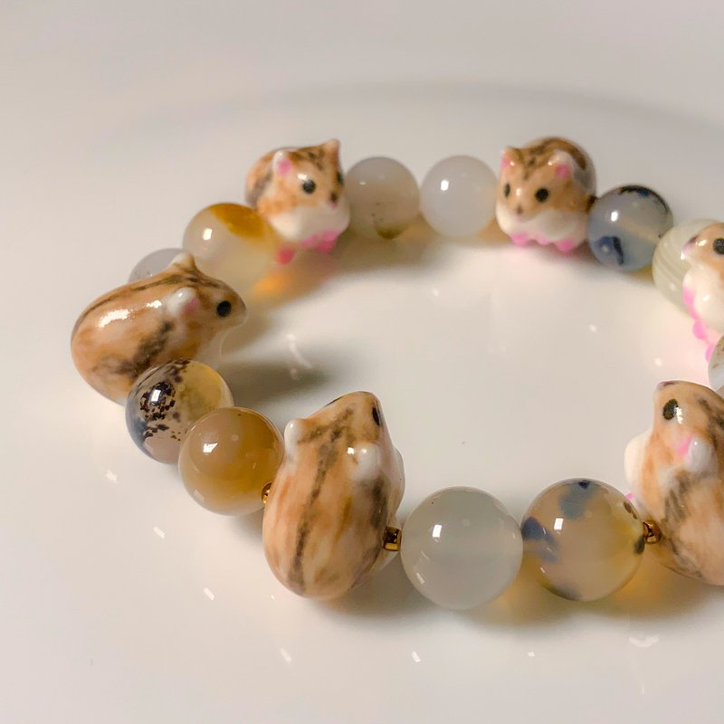 Made-to-order hamster bracelet - 手链/手环 - 塑料 咖啡色