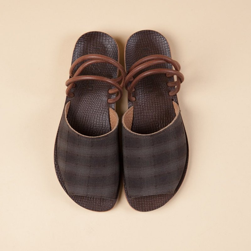 零码-【文青范儿】日系花布牛皮慢活凉鞋-京都焙茶(24.5) - 男女凉鞋 - 真皮 黑色