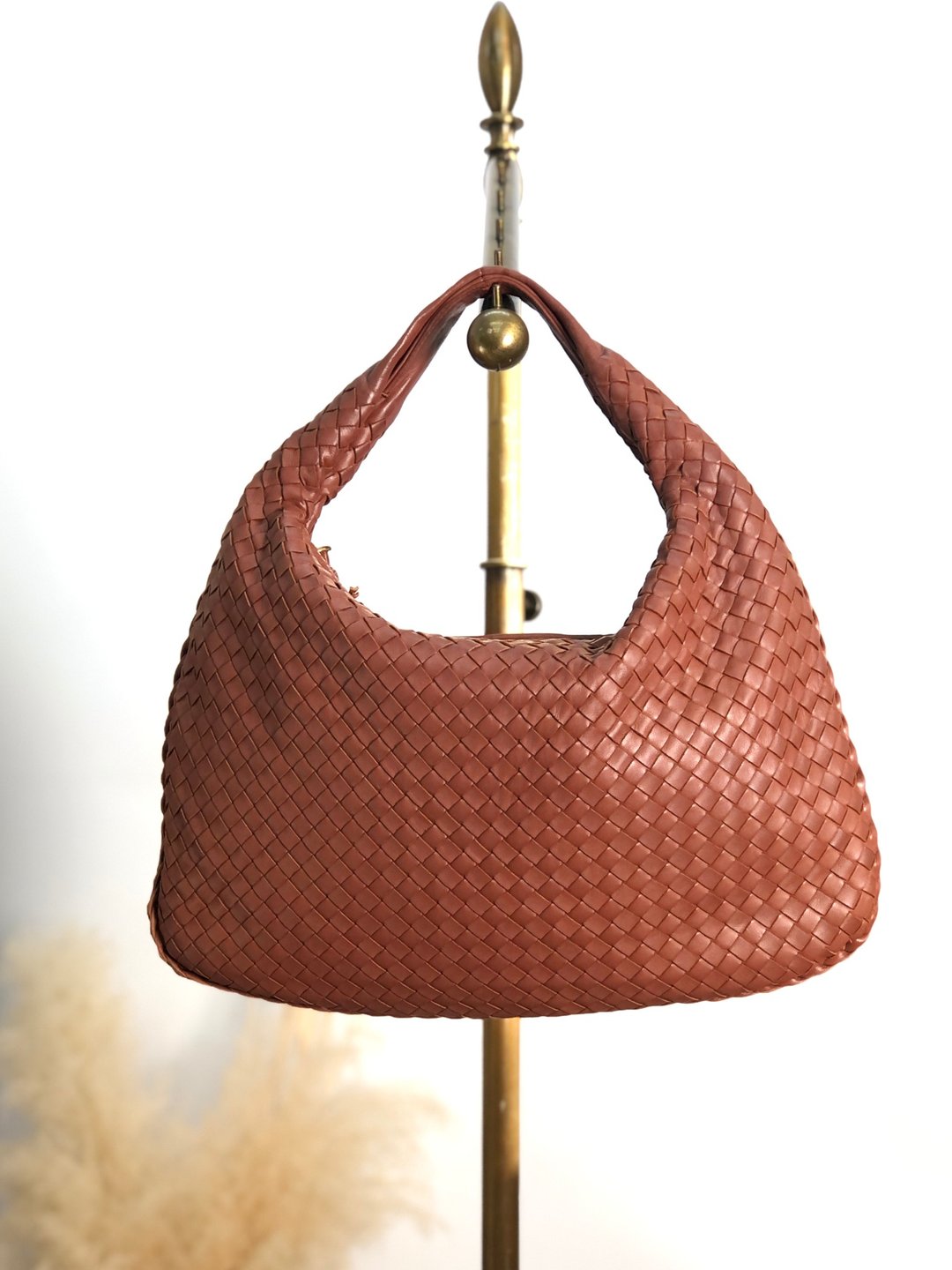 【日本直送，名牌二手包装】Bottega Veneta 单肩包棕皮革流浪汉包 intrecciato 复古 dnw2ax - 侧背包/斜挎包 - 真皮 咖啡色