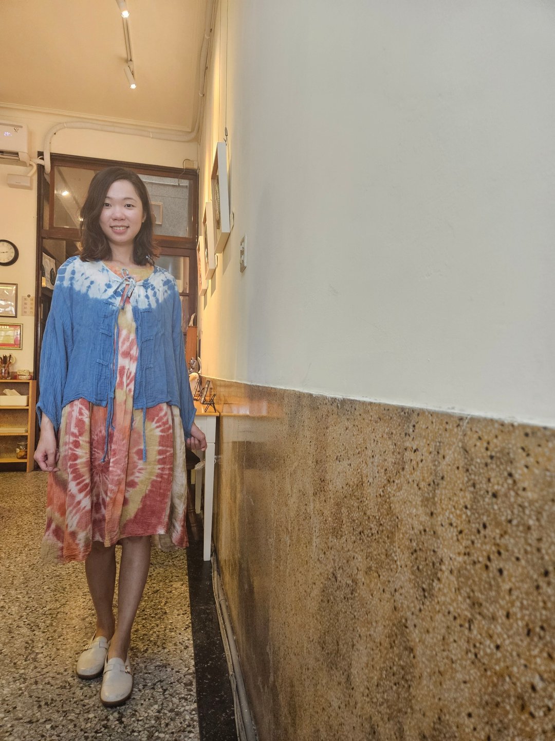 气质蓝染  l 轻柔罩衫上衣 - 女装休闲/机能外套 - 棉．麻 蓝色