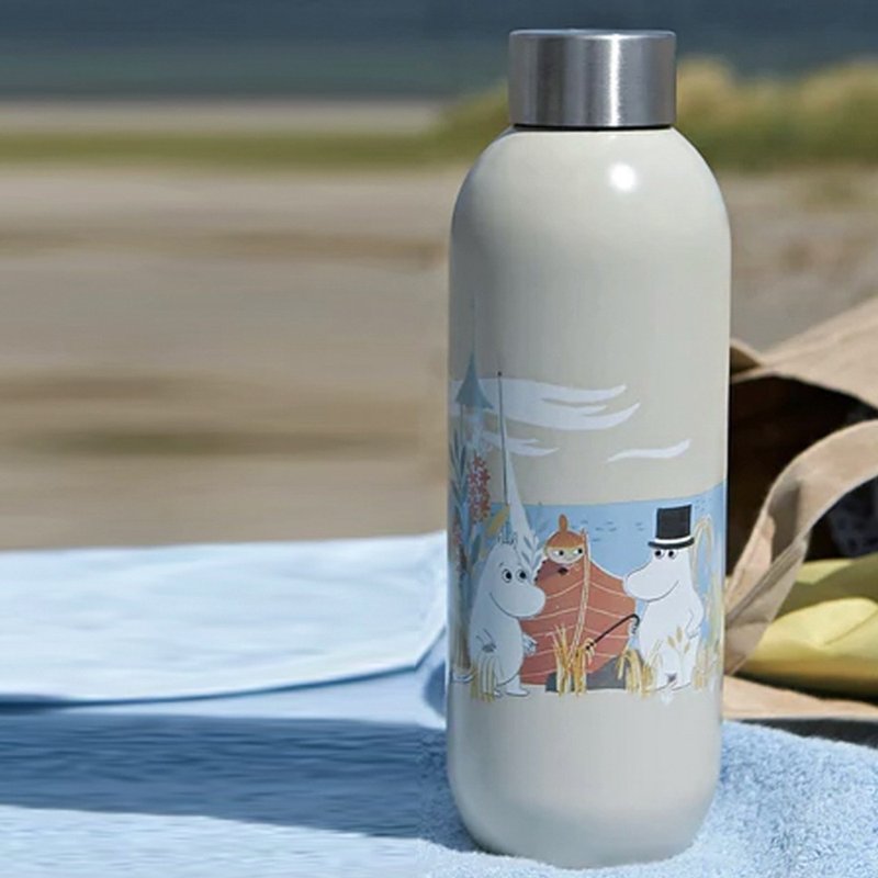 【Stelton】 Moomin x Keep Cool 随身瓶750ml-沙色 - 保温瓶/保温杯 - 不锈钢 
